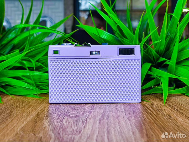 Фиолетовый фотоаппарат Смена 8М 