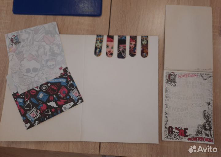 Блокноты бумага карандаши набор Monster High