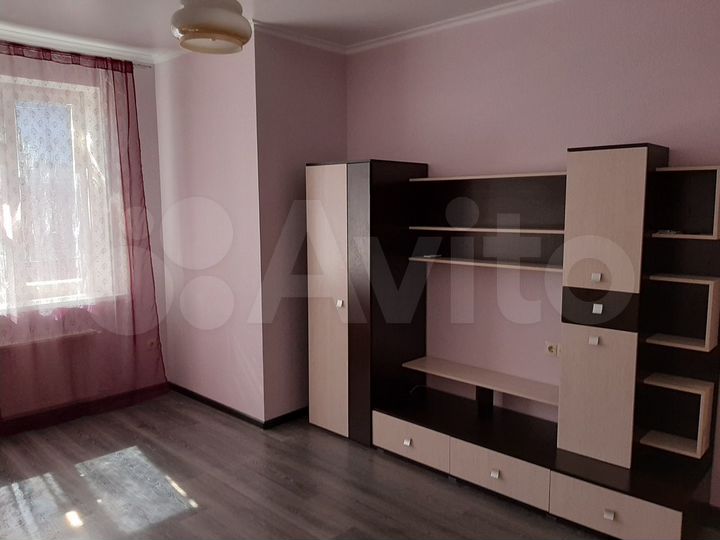 1-к. квартира, 42 м², 3/3 эт.