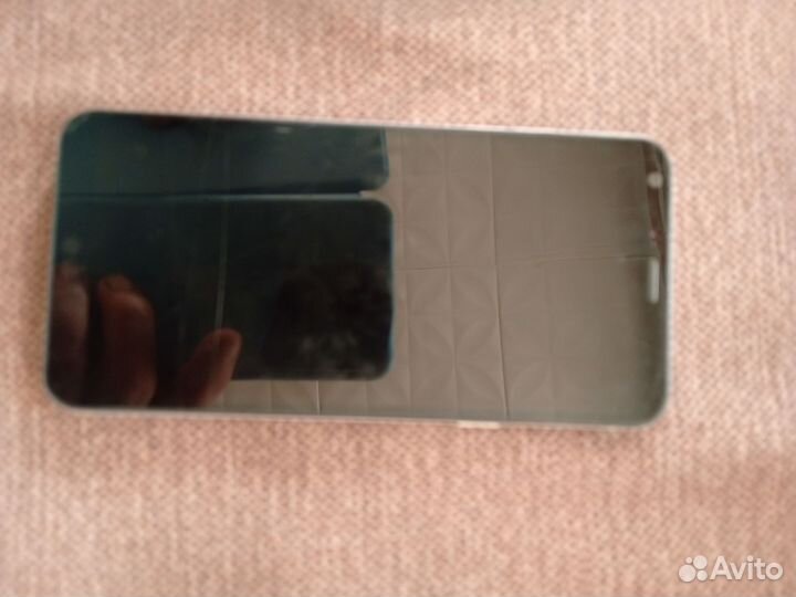LG Q6a M700, 2/16 ГБ