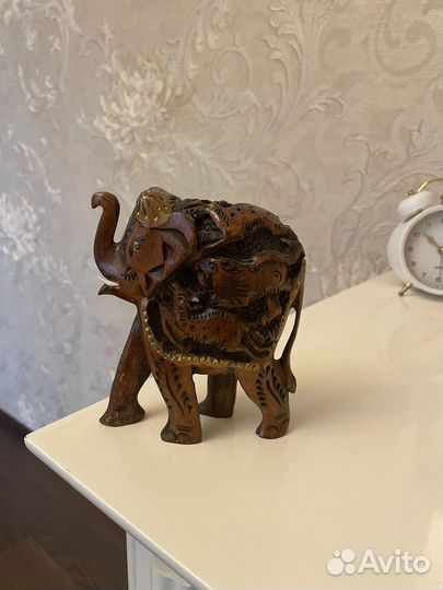 Статуэтка слон дерево