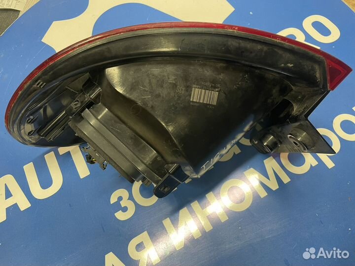 Фонарь задний левый 5N0945095H Volkswagen Tiguan