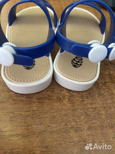 Сандалии для девочки