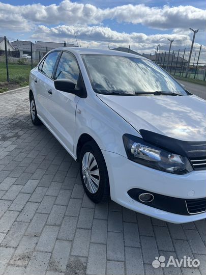 Volkswagen Polo 1.6 МТ, 2011, 205 000 км