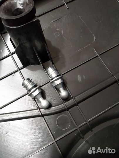 Hyundai creta 2.0 Крышка двигателя декоративная