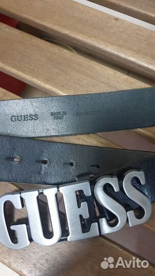 Ремень кожаный Guess