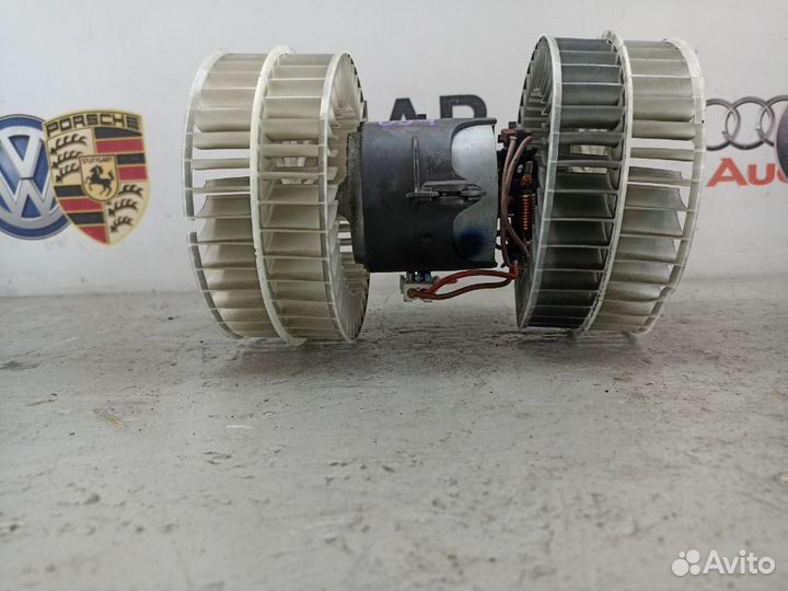 Моторчик отопителя Mercedes-Benz Viano W639