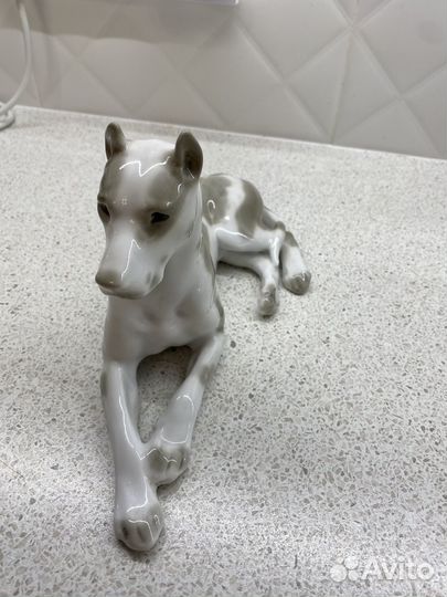 Фарфоровые статуэтки собака лфз