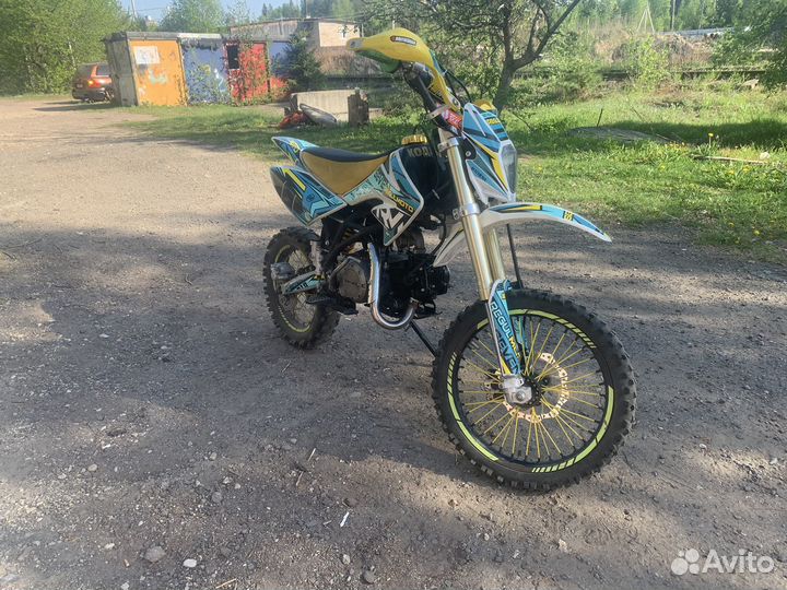 Regulmoto seven 125E