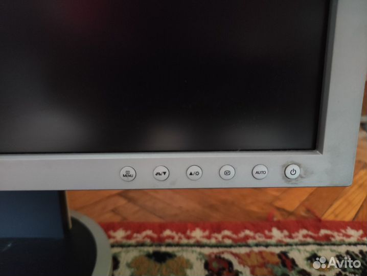 Монитор Samsung SyncMaster 205BW