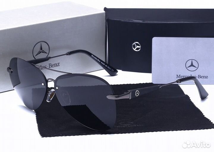 Очки Mercedes с футляром