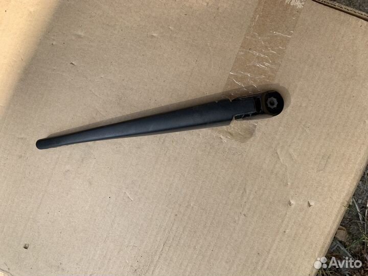 Mitsubishi outlander 3 поводок дворника зад