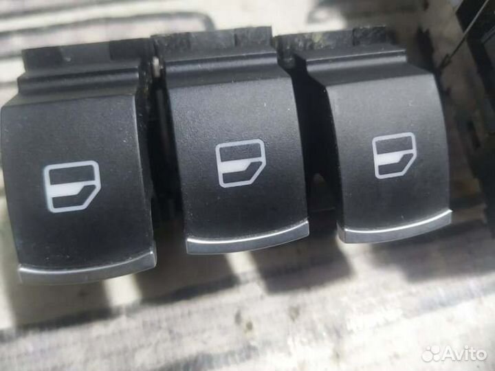 Блок управления стеклоподъемниками Volkswagen Golf