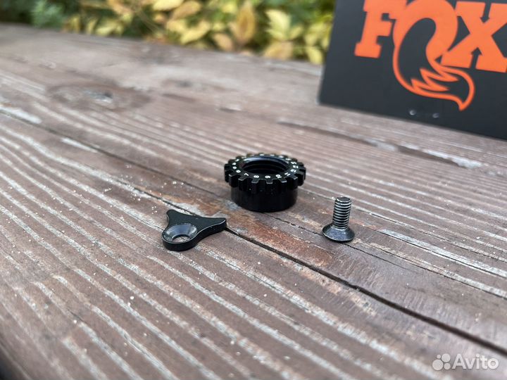 Гайка для вилки FOX QR 15 Geared Cam and Hardware