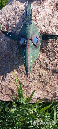 Продам маски ручной работы из кожи