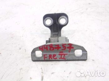 Петля двери передней левой верхняя