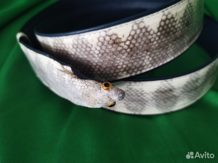 Ремень из кожи змеи