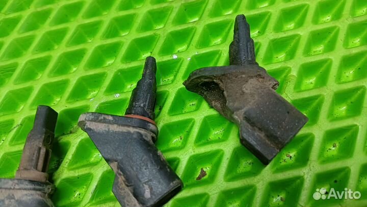 Датчик ABS передний задний