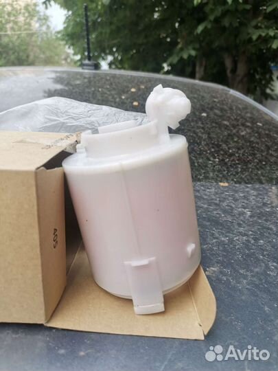 Оригинальный топливный фильтр на Кио Рио 4