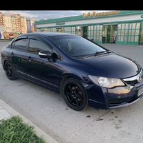 Honda Civic 1.8 MT, 2009, 200 000 км, с пробегом, цена 900 000 руб.