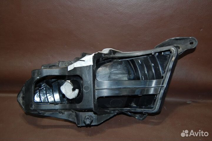 Фара противотуманная левая - Hyundai Elantra 4