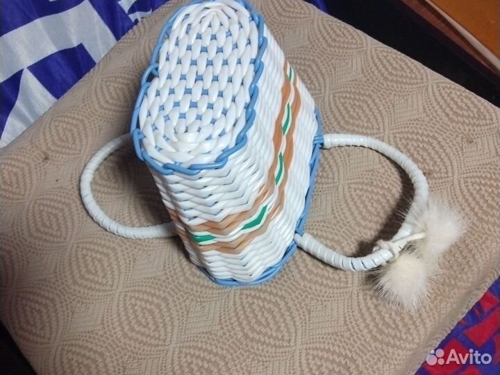 Корзинка плетенная маленькая