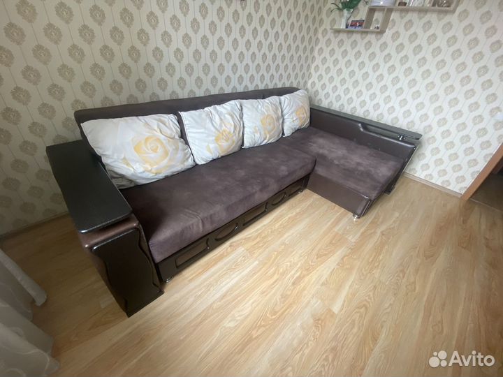 Угловой диван