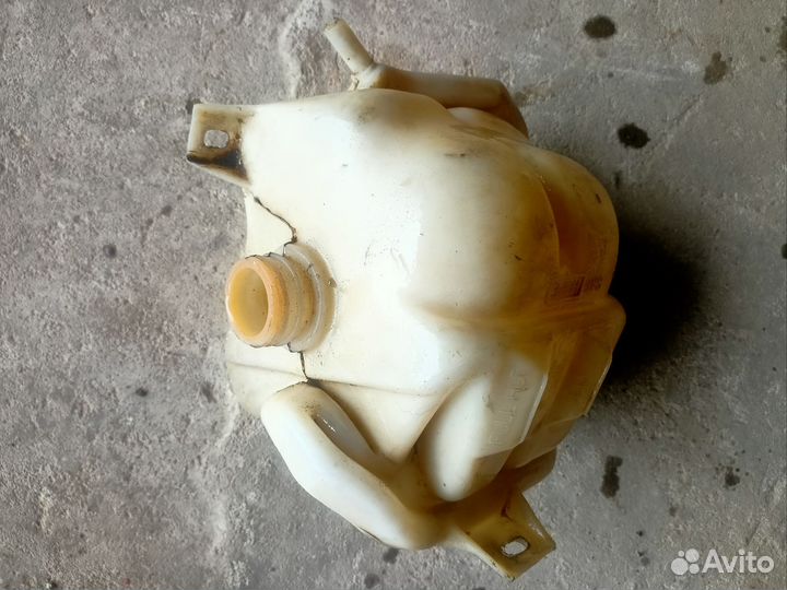 Бачок расширительный Chrysler Stratus/Cirrus 2001