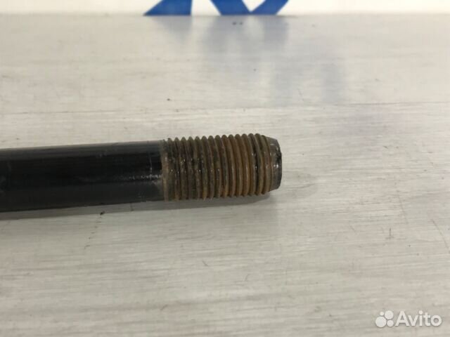 Крюк буксировочный KIA quoris 3.8 ат