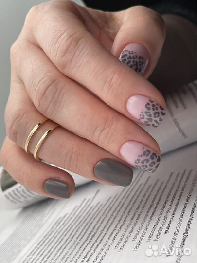 Маникюр в студии