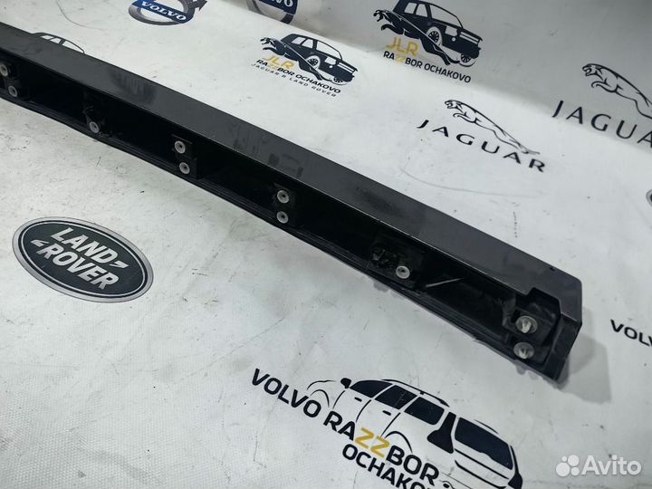 Накладка крышки багажника LR Range Rover Sport 1