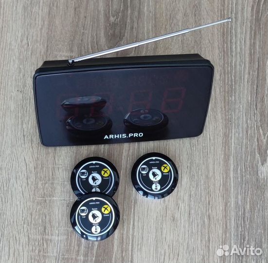 Табло вызова официанта-калянщика и кнопка вызова