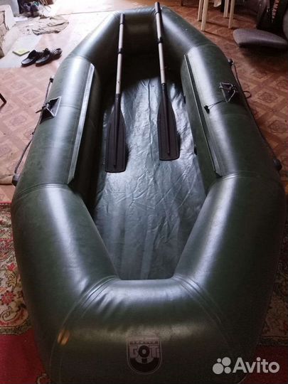 Лодка надувная резиновая весельная