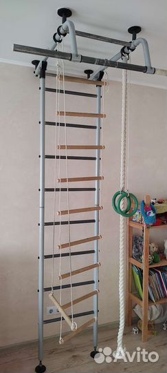 Шведская стенка с турником