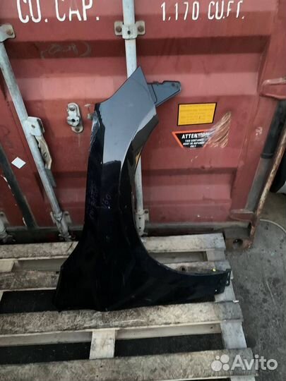 Крыло переднее правое Volvo S60 2 поколения V60