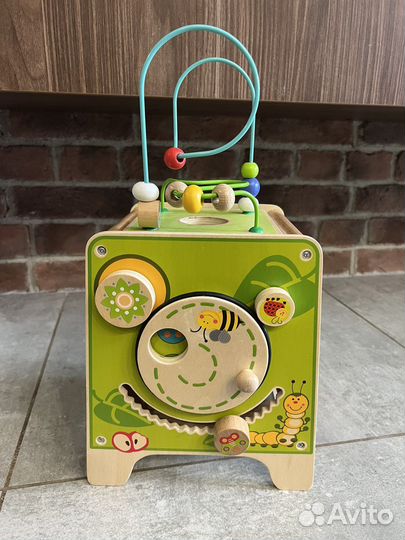 Деревянный бизиборд