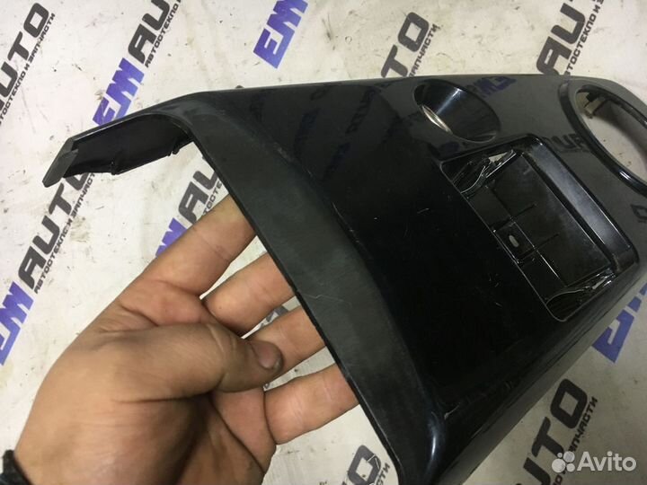 Накладка центральной консоли Митсубиси Лансер 9