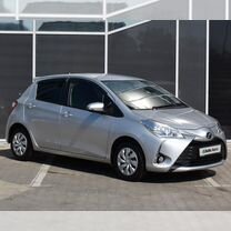 Toyota Vitz 1.0 CVT, 2017, 87 913 км, с пробегом, цена 1 075 000 руб.