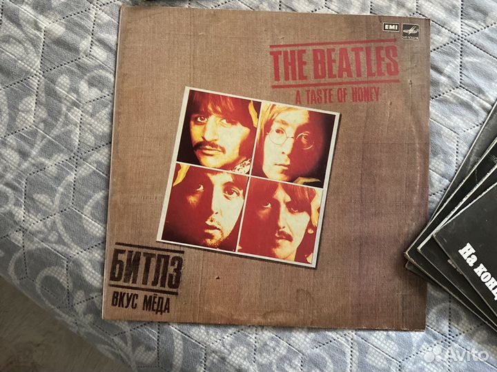 Виниловые пластинки beatles, Высоцкий, Розенбаум