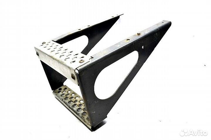 Подножка аккумуляторного ящика volvo FH (01.12)