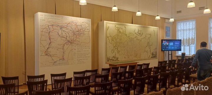 Постерные сессии, выставочные стенды, гримёрки