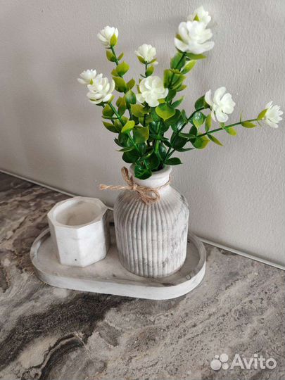 Декор для интерьера/ваза для сухоцветов/из гипса