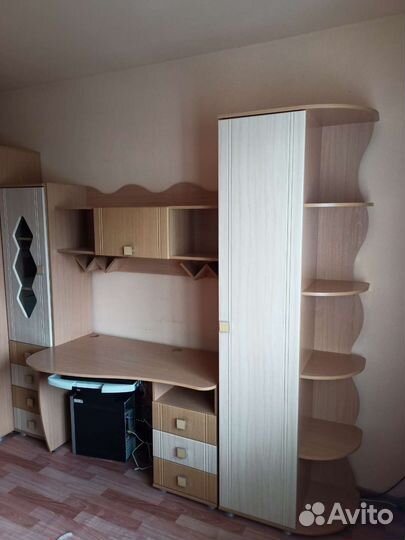 Школьная стенка