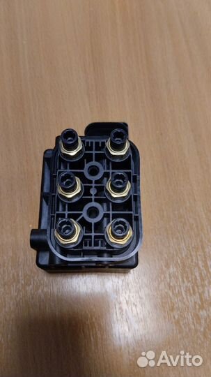 Блок клапанов VW Touareg I Audi Q7 porsche Cayenn