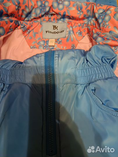 Демисезонный костюм для девочки 92