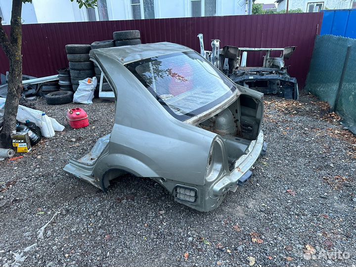 Задняя часть кузова renault logan 1