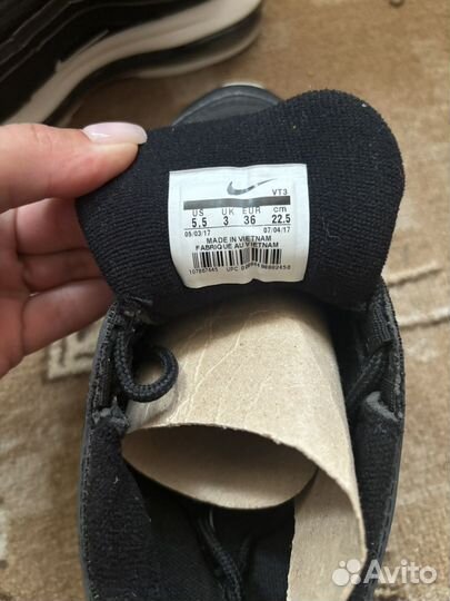 Кроссовки Nike