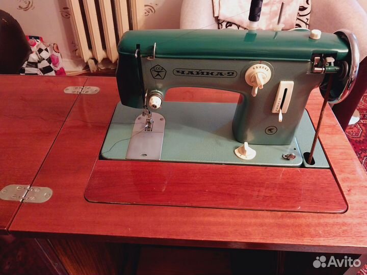 Швейная машина Чайка 2