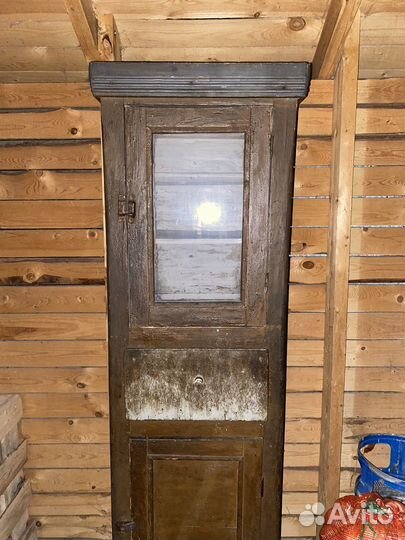 Старинный шкаф, буфет,горка