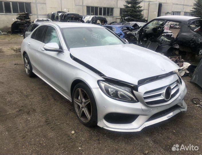 Mercedes w205 2015 г по частям